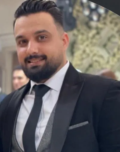 علی صافدل راد ( مسول توزیع )